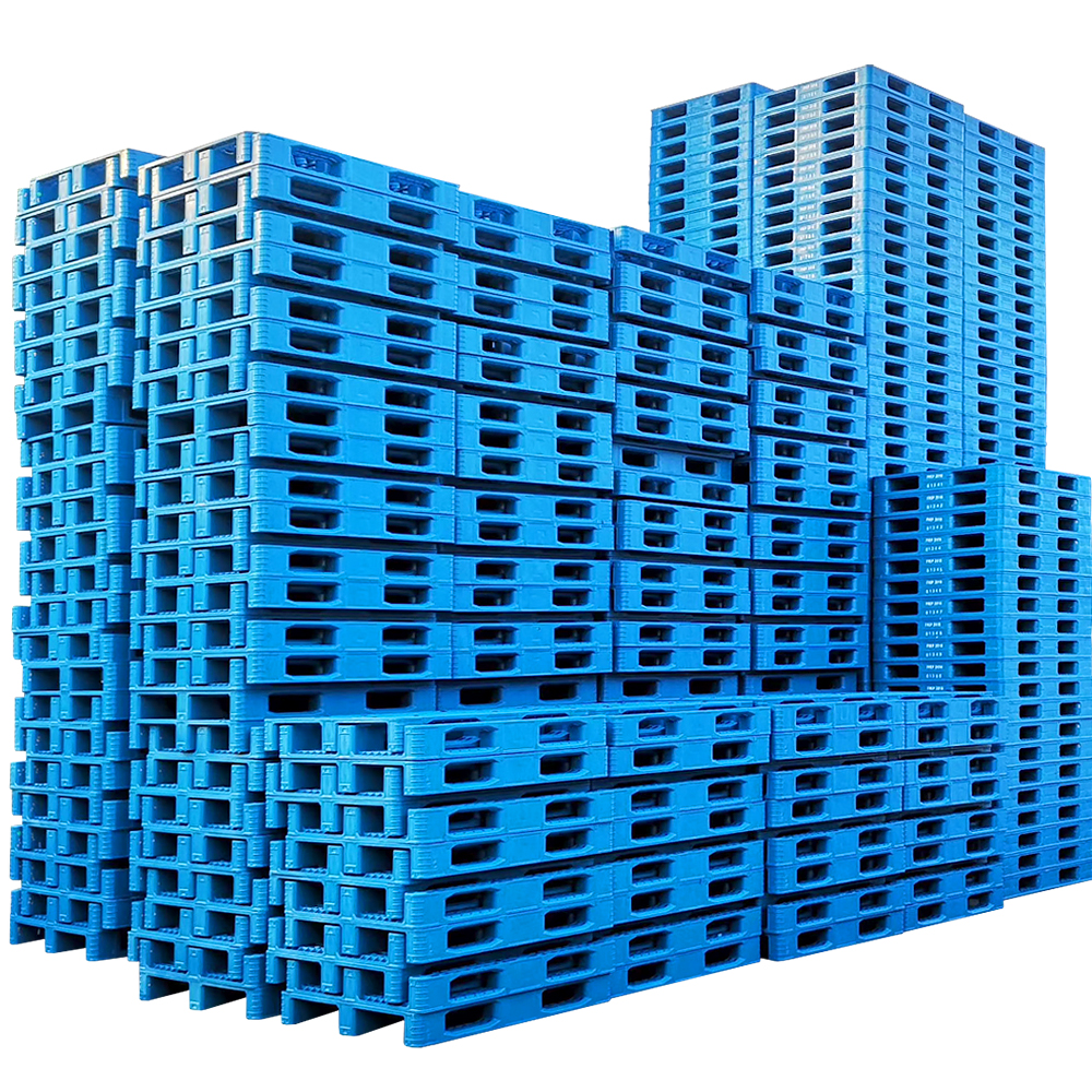 What are the advantages of plastic pallets?