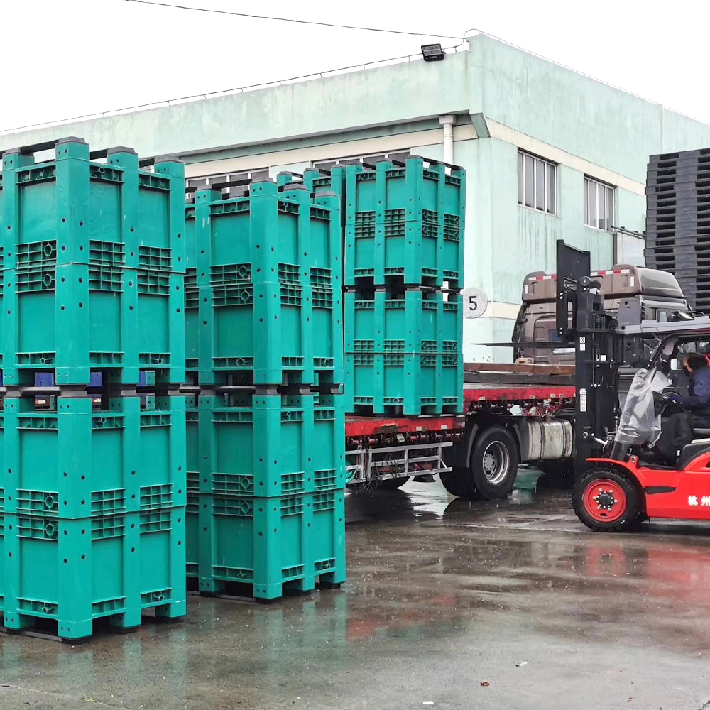 4 Main Types of Plastic Pallet Boxes & Their Core Features